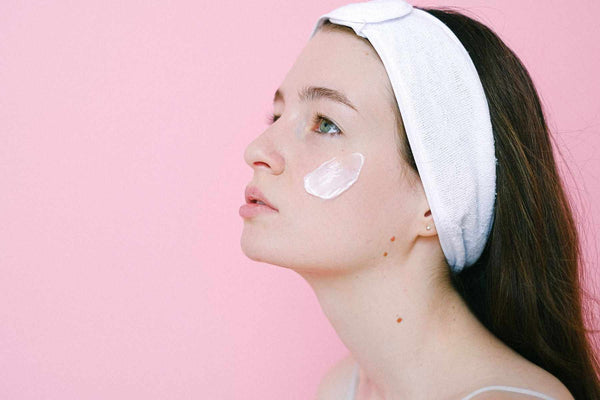 Bakuchiol, la alternativa natural al retinol (apto hasta para las pieles sensibles)