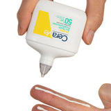 Fluido Invisible Dry Touch Oil Control SPF50+ 50mL de CeraVe